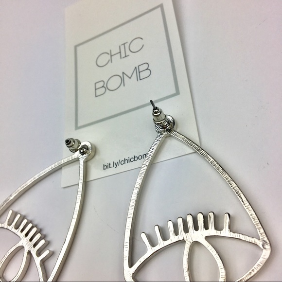 Statement EYE EARRINGS - Picture 4 of 6